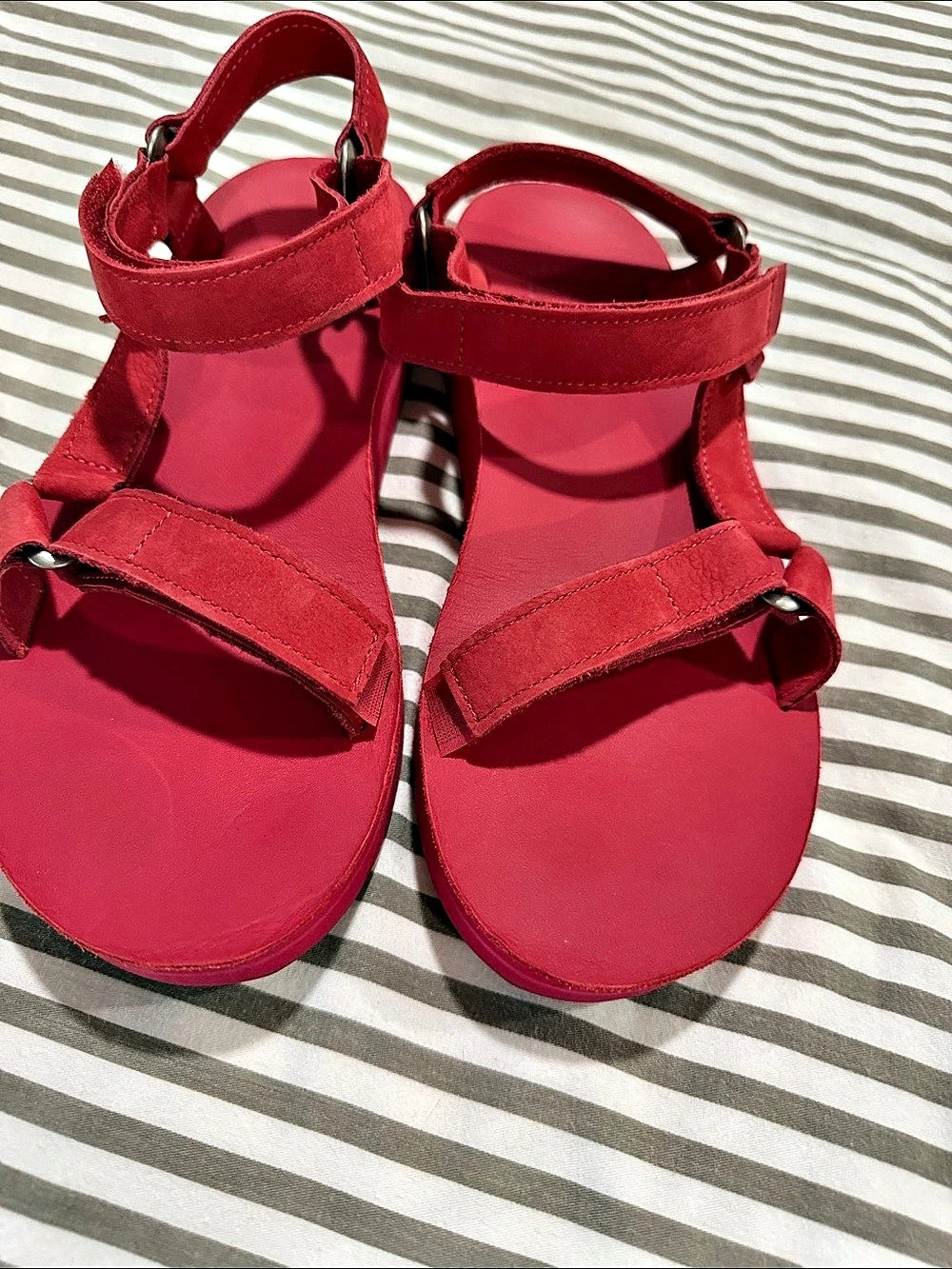 Teva Midform Universal Leather Sandals Red US 9